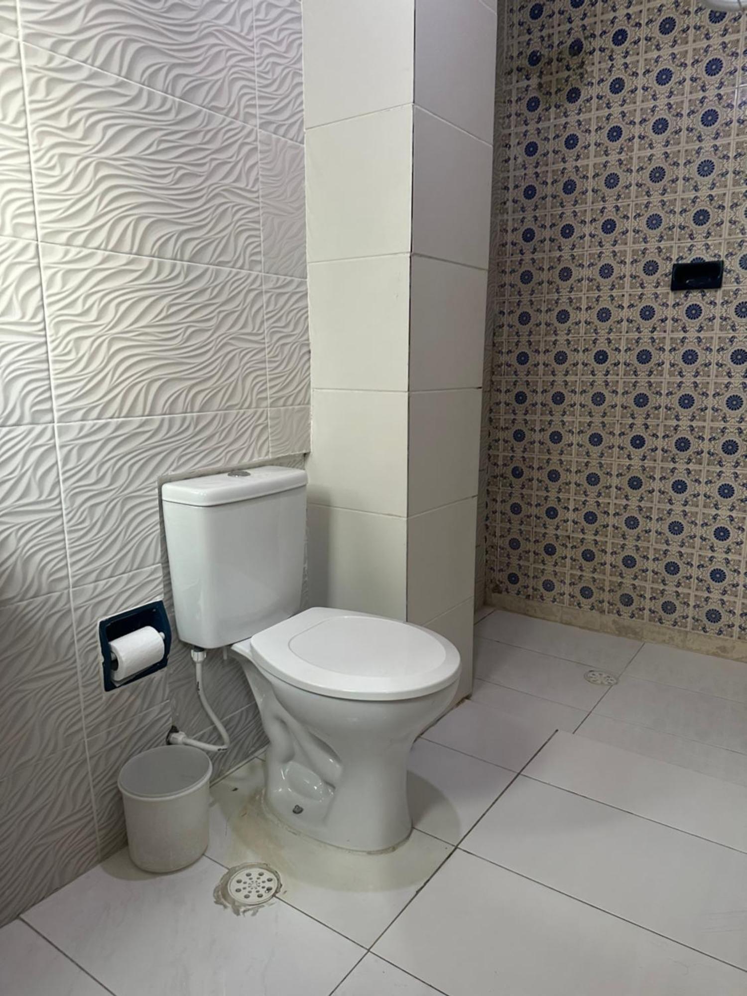 Quarto com 2 Camas de Solteiro